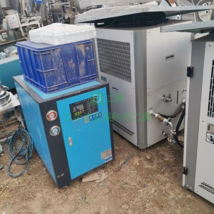 二手的三臺冷水機，低價轉讓
