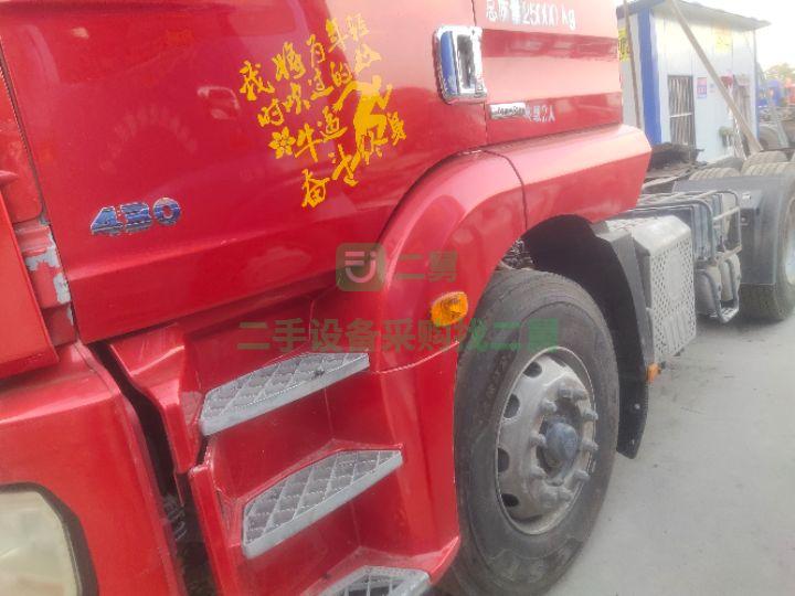 出售18年十月，德龍新m3000.430馬力，濰柴發動機牽引車