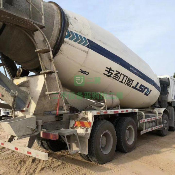 轉讓18年大20方攪拌車，原裝原版，豪沃瑞江，車況絕對精品！包提檔