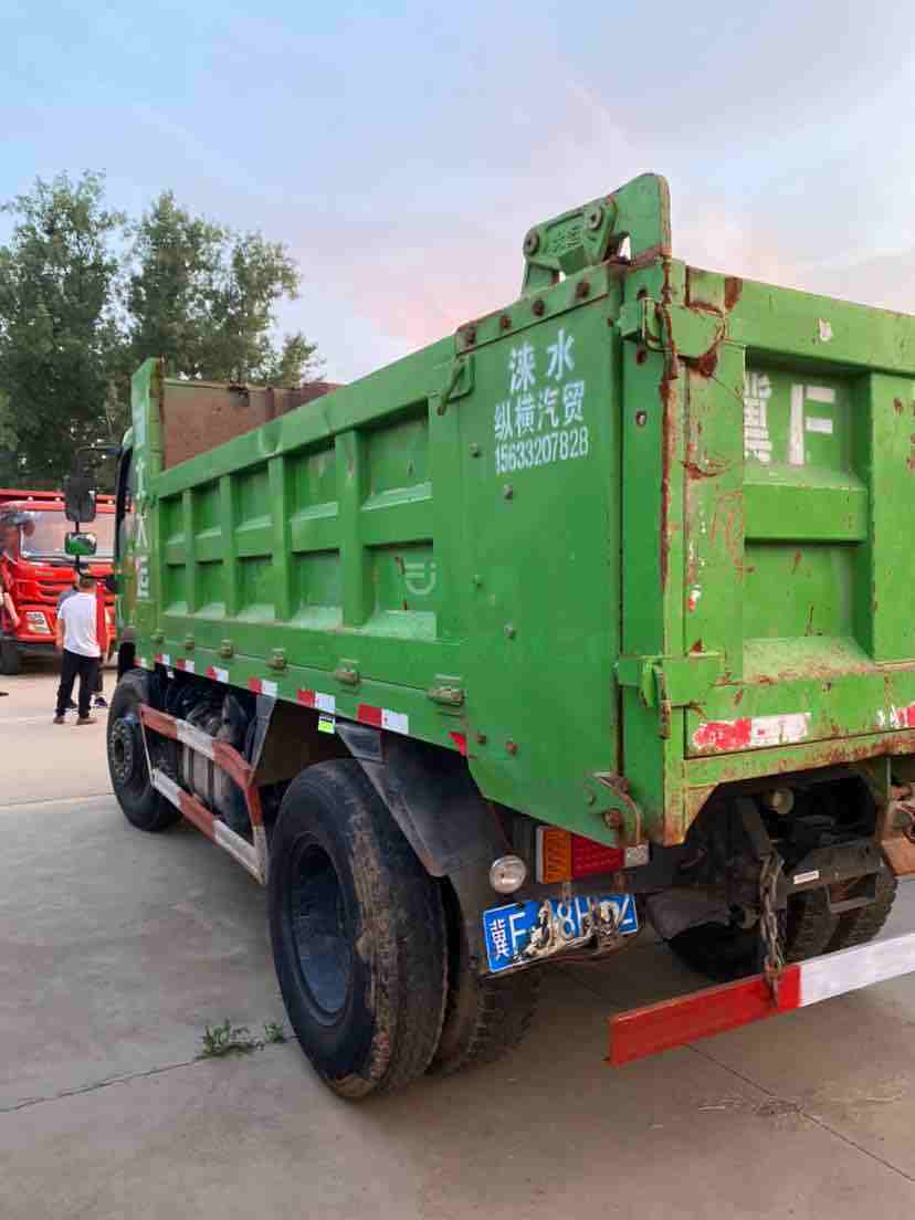 急售！湖北大運(yùn)征途自卸車，4米大箱，153后橋，140馬力帶中冷增壓，法士特八檔變速箱