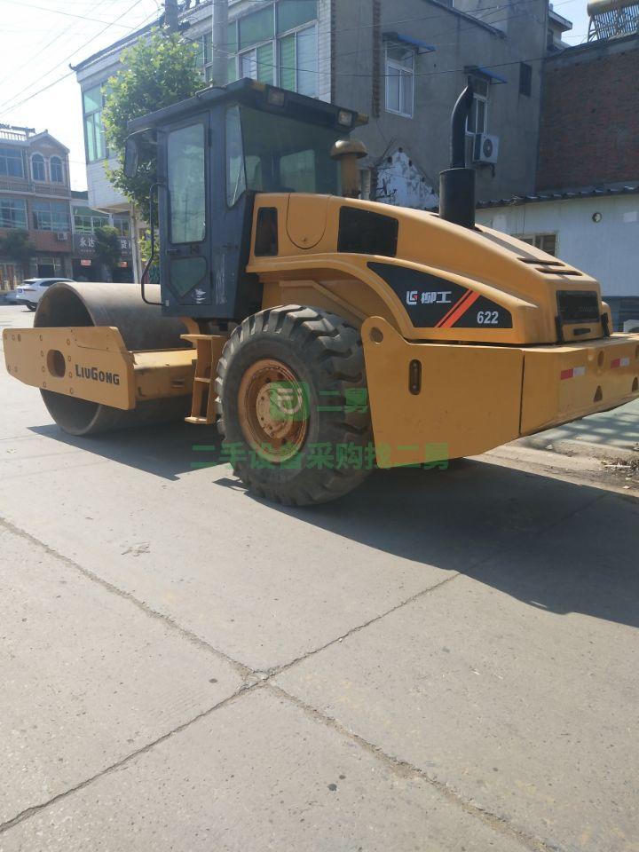 二手的九成新以上的柳工壓路機轉(zhuǎn)讓