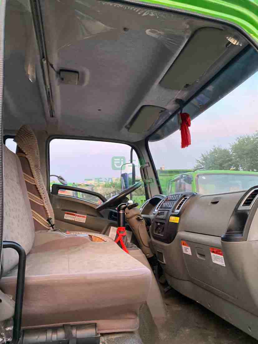 急售！湖北大運(yùn)征途自卸車，4米大箱，153后橋，140馬力帶中冷增壓，法士特八檔變速箱