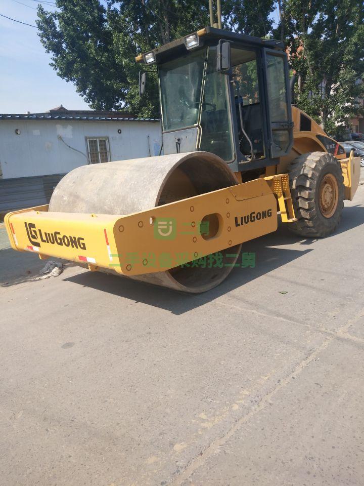 二手的九成新以上的柳工壓路機轉(zhuǎn)讓
