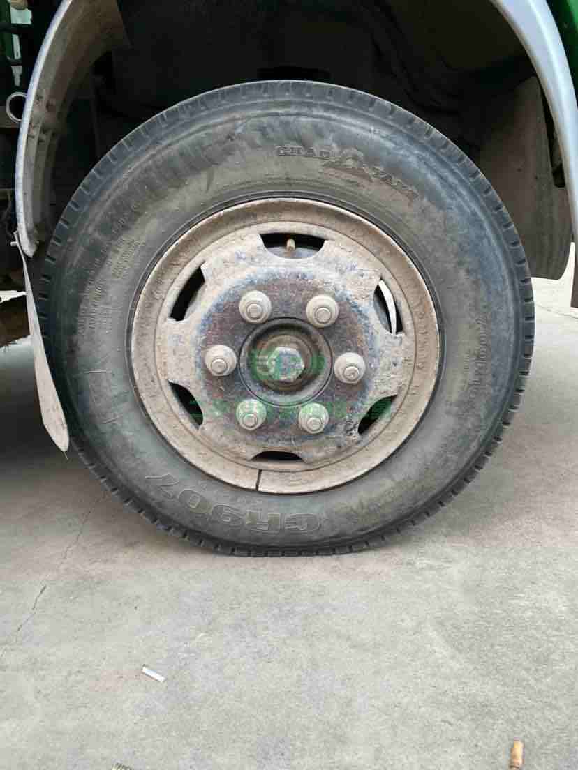 急售！時(shí)風(fēng)風(fēng)順自卸車，剛行駛200公里新車，3米大箱，1093后橋，小五檔變速箱