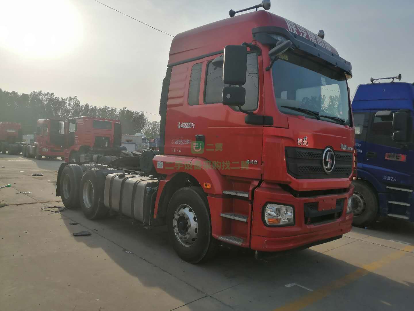 出售18年8月份德龍新M3000牽引車，國五排放，雙驅輕體，康機發動機，馬力440