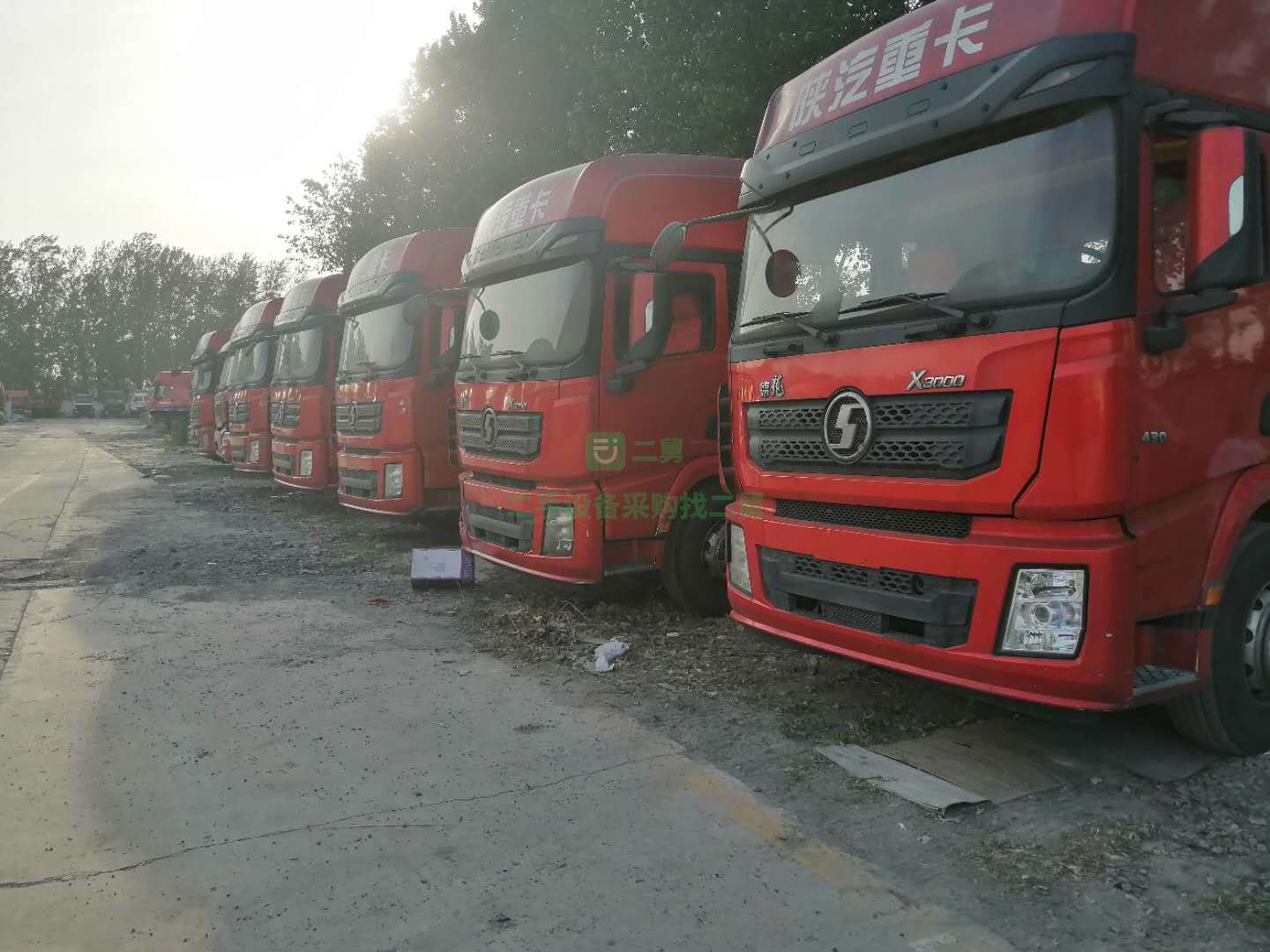出售17年10月份，德龍X3000牽引車國五排放，雙驅(qū)輕體，430馬力