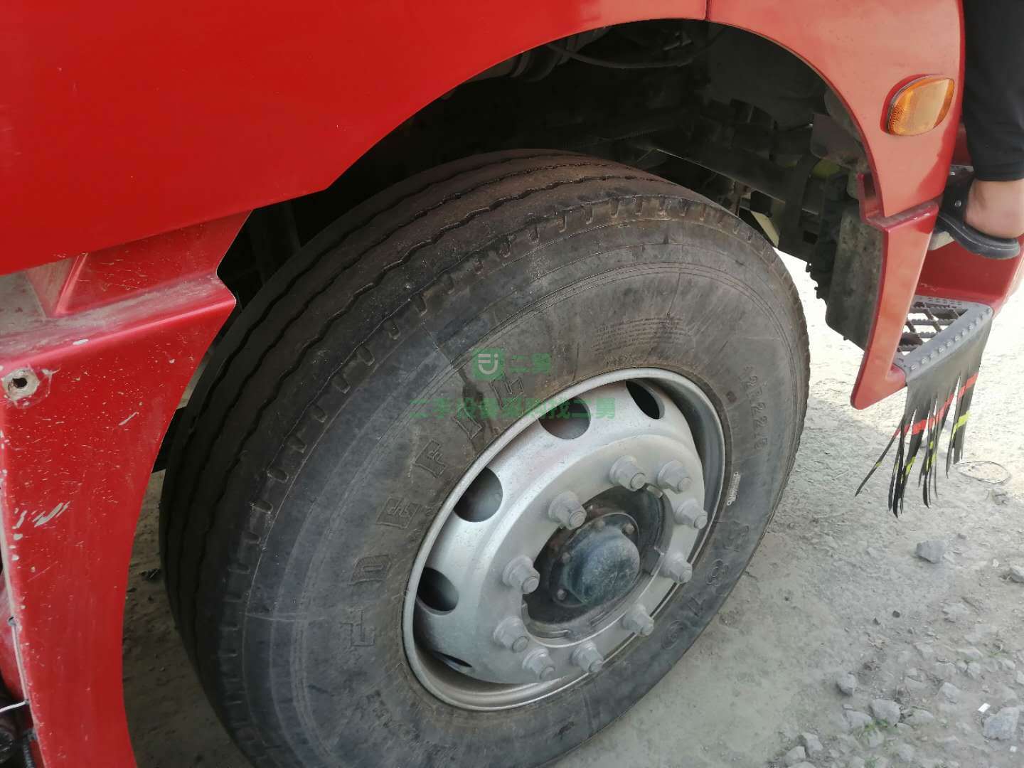 出售2017年6月份，德龍新M3000牽引車，國五排放，雙驅(qū)輕體