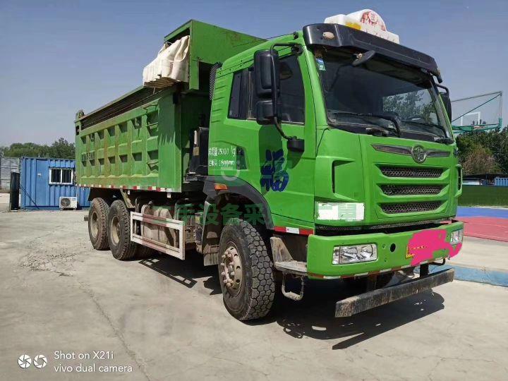 18年國五精品雙胞胎自卸車，箱長5.6米，1.5公告，帶原車環保篷工程車出售
