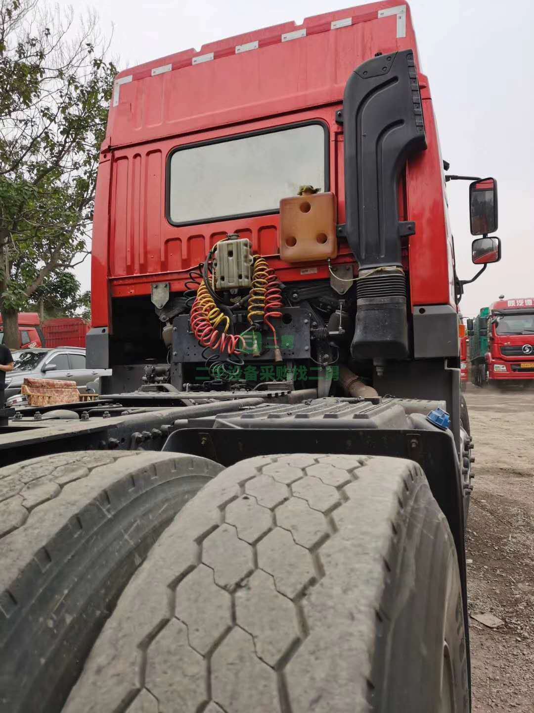 出售一臺悍威375濰柴牽引車
