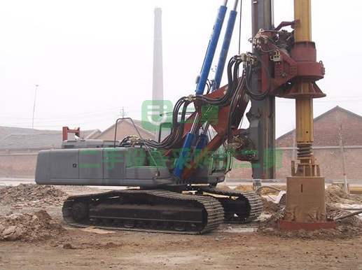 深孔旋挖鉆機(jī)螺旋鉆機(jī)地基打樁機(jī)