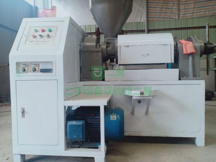 急售益加益300型榨油機  濾油機  炒料機 全套機器幾乎全新