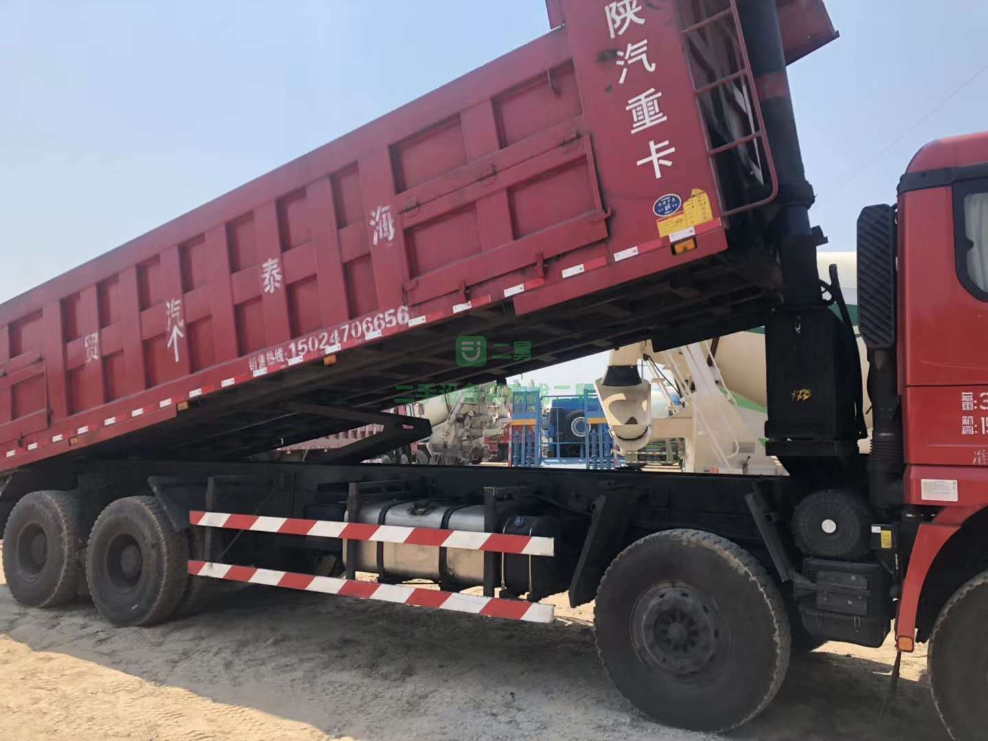 出售19年德龍X3000自卸車，大箱8米6