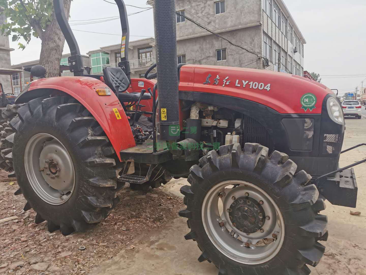 出售東方紅1004-17年的拖拉機(jī)，五萬多