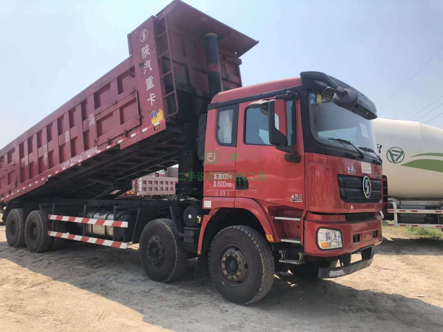 出售19年德龍X3000自卸車，大箱8米6