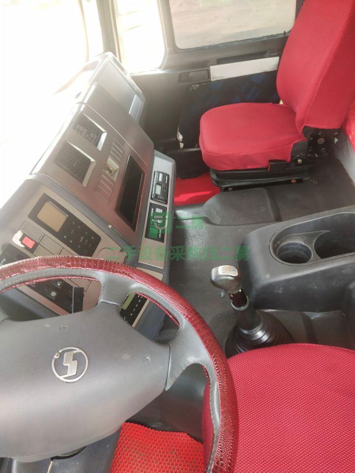 出售環保綠德龍F3000后八輪自卸車