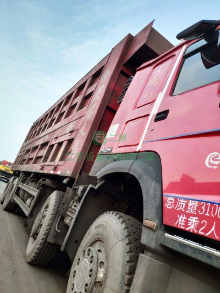 出售17年7月380馬力土方車，全手續(xù)全保險，正品輪胎，檢車保險