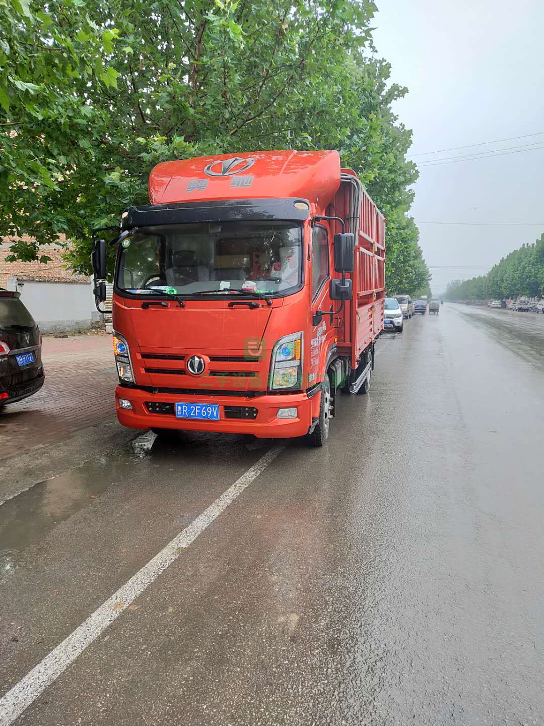 出售19年5月份車4米2斗國5高欄貨車