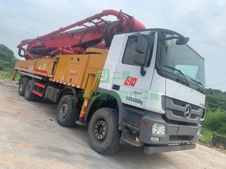 出售17年三一重工國(guó)四60米泵車