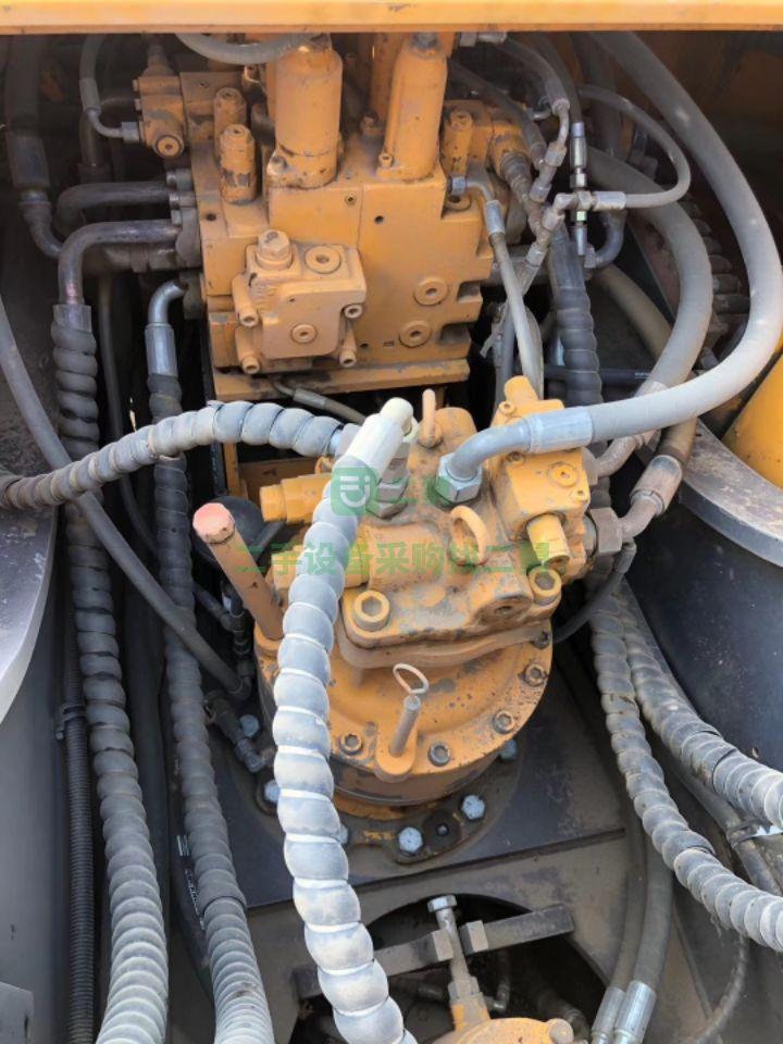 急售轉讓三一215挖掘機，性能免檢，工地土方干活車，沒打過錘