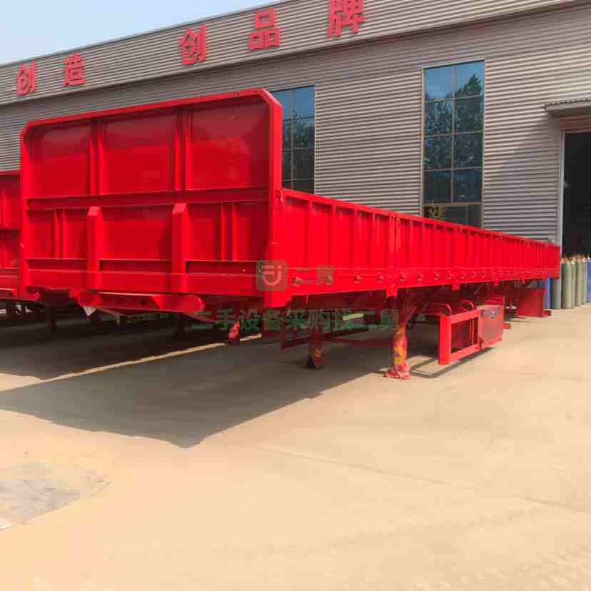 山東濟寧出售側翻/后翻掛車，七萬左右