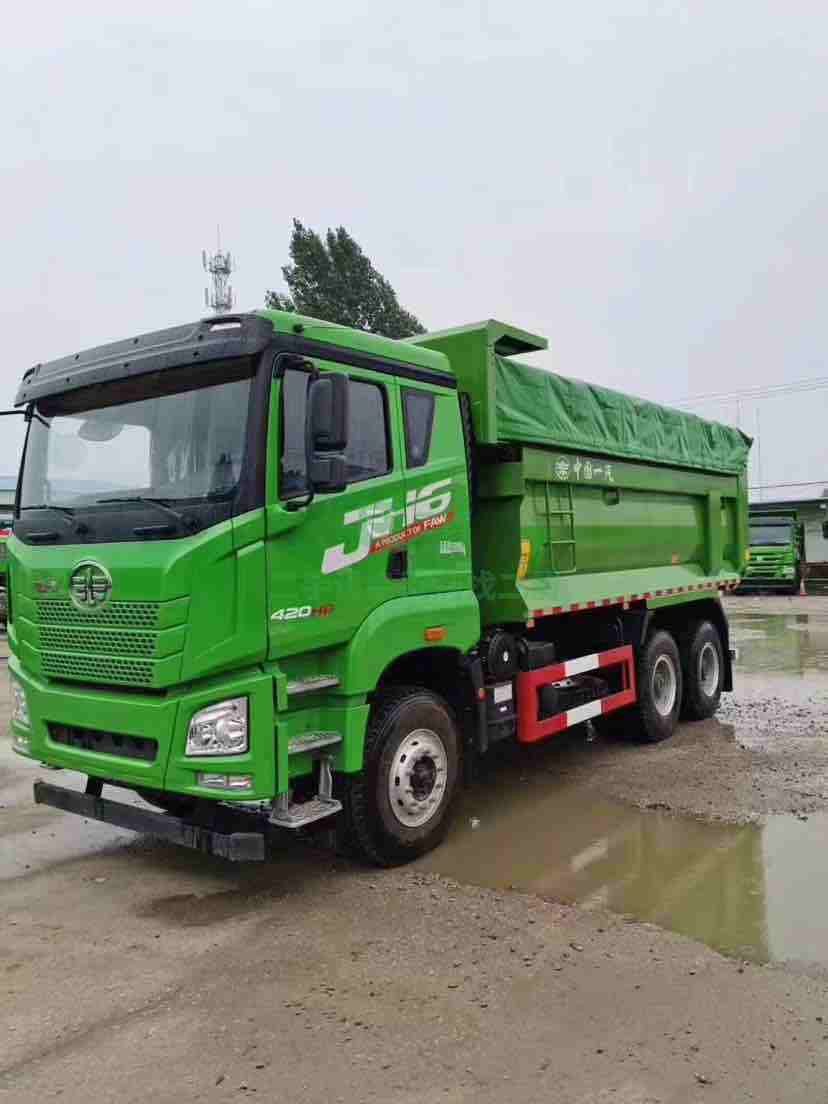 出售解放JH6工程車，420馬力，錫柴動力，高低速12速，車長5.6米，奔馳橋，歐力克油缸，合格證發票帶三包，飛全國，支持分期付款