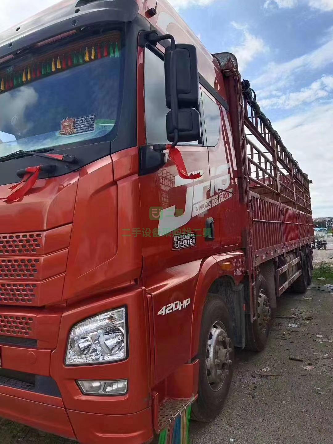 出售國五解放420馬力高欄車況精品牽引車， 車子一審好 隨時提檔