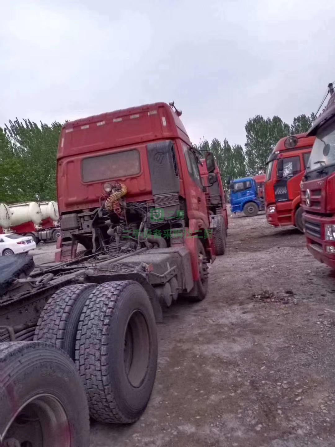 出售福田歐曼ETX牽引車，輕體 400馬力~濰柴 實(shí)表跑3萬(wàn)公里可提檔過(guò)戶 可分期