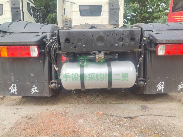 急售物流跑配貨車J6P550馬力牽引車