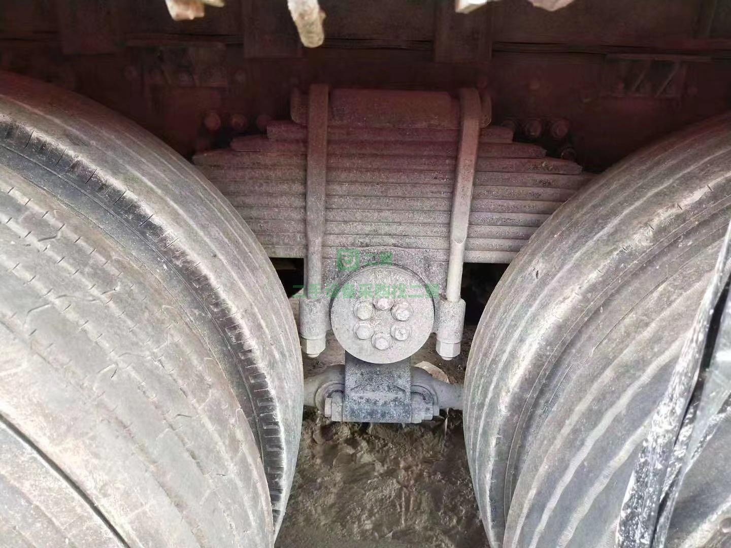 出售國五解放420馬力高欄車況精品牽引車， 車子一審好 隨時提檔