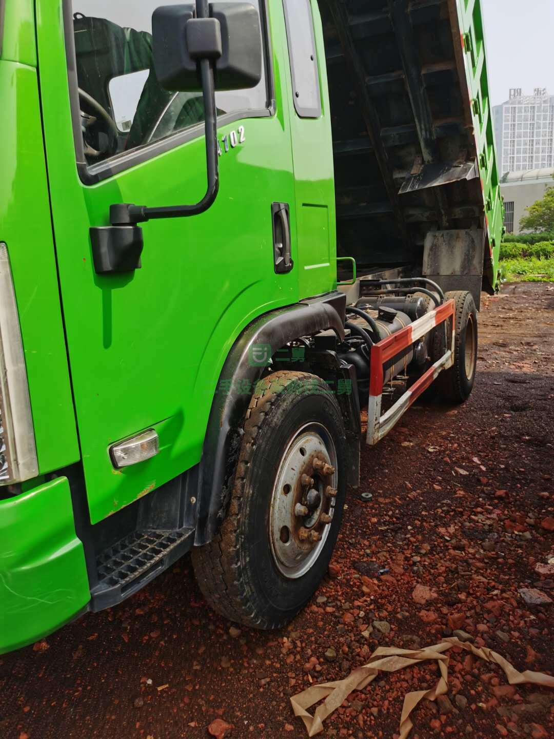 出售一臺19年大運征途自卸車，3.8米車廂153后橋