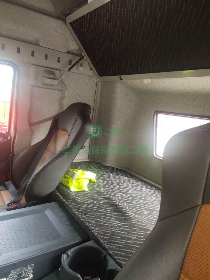 急售物流跑配貨車J6P550馬力牽引車