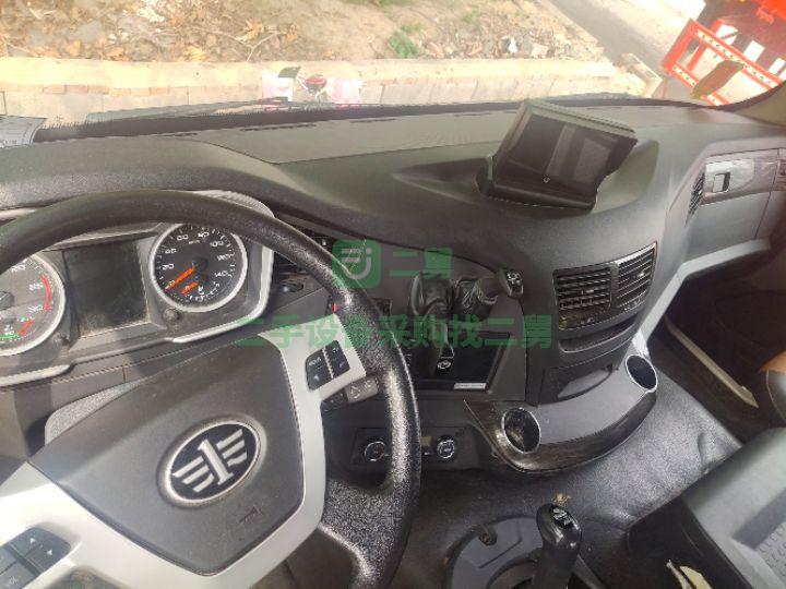 急售物流跑配貨車J6P550馬力牽引車
