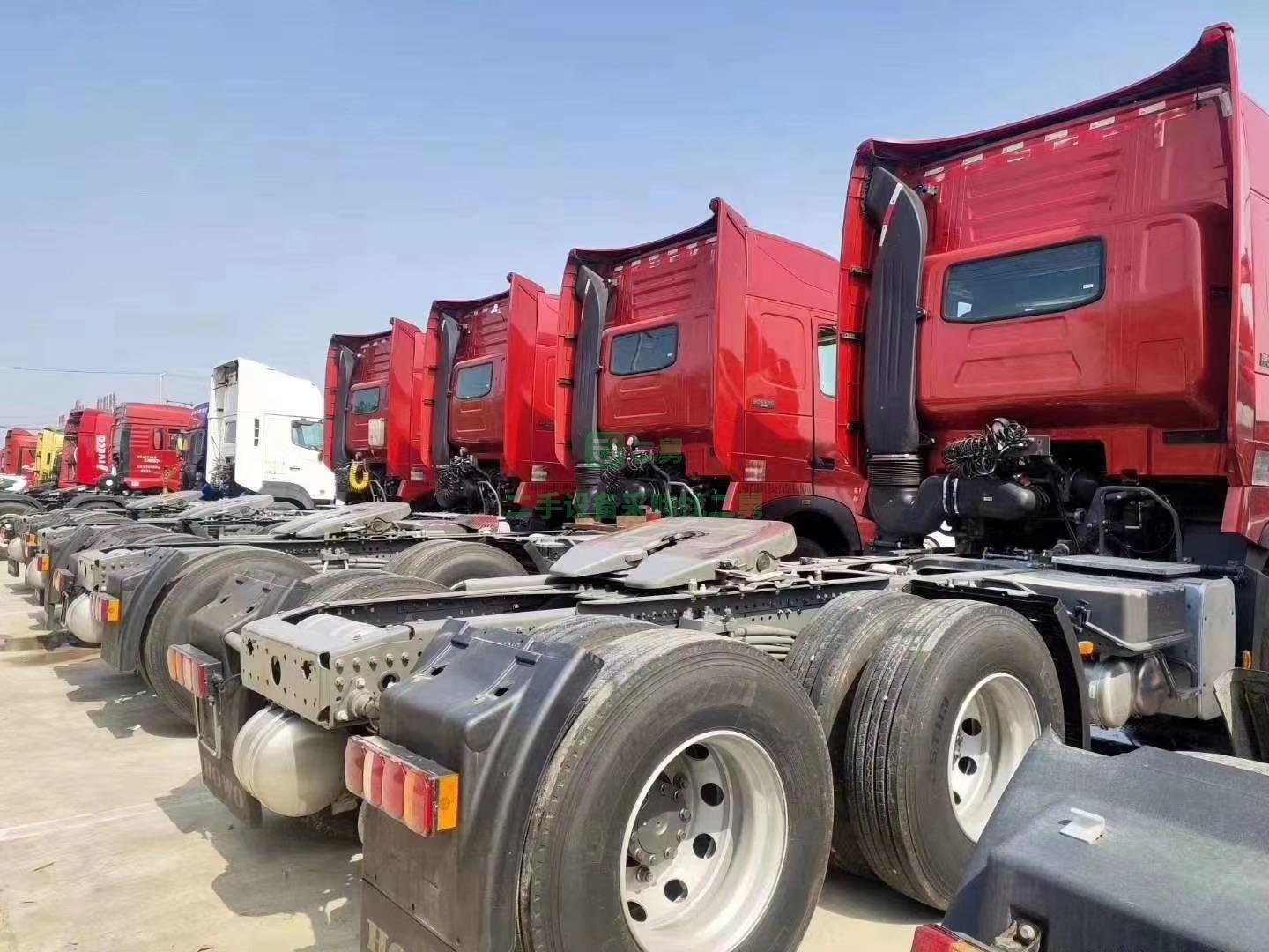 出售二手HOWOT7雙驅 輕體牽引車