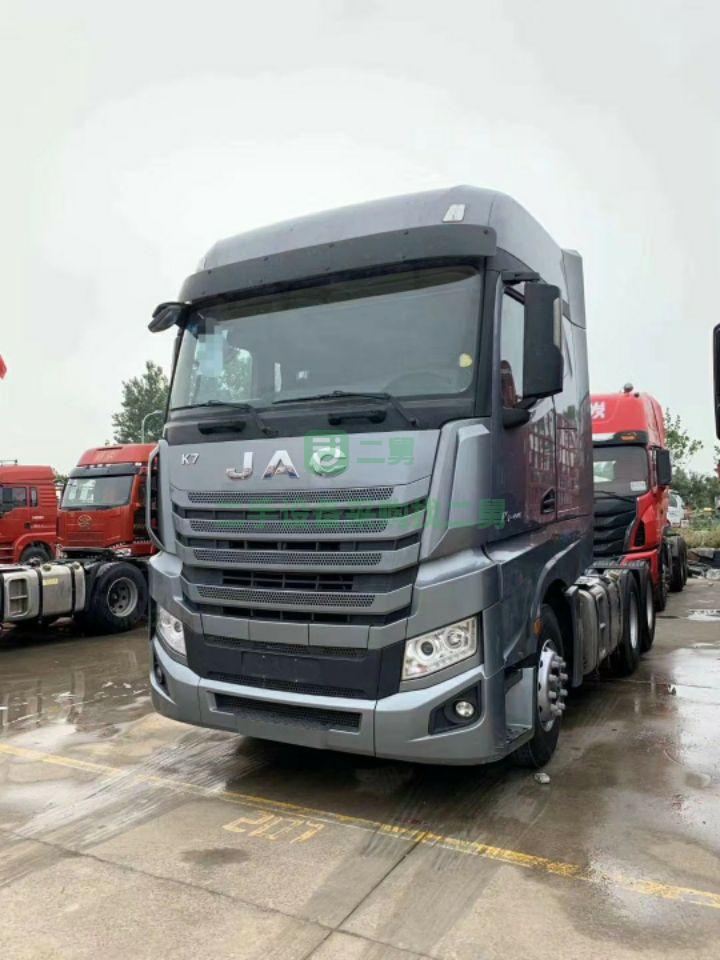 18年11月高端江淮格爾發(fā)K7牽引車(chē)出售