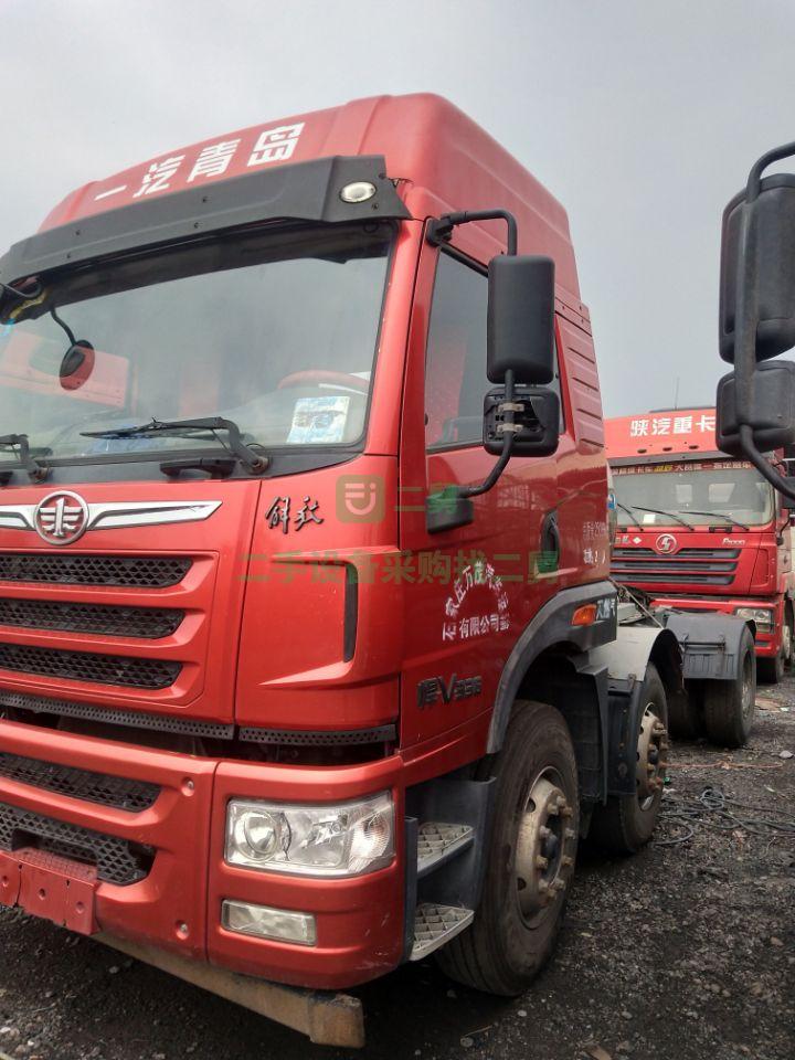 出售二手的九成新的一汽青島悍v336天然氣牽引車