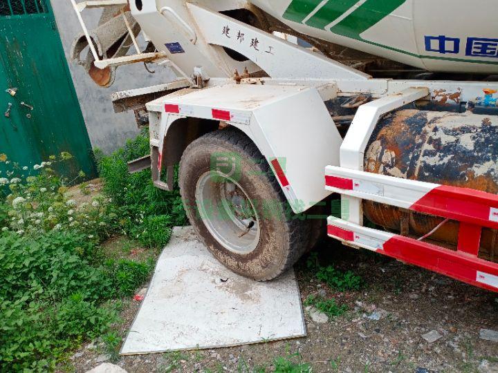 出售18年底重汽王牌，國五攪拌車，全手續