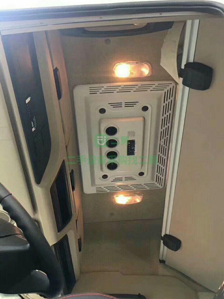 出售跨越k7，510馬力康明斯發動機ZF16檔變速箱牽引車