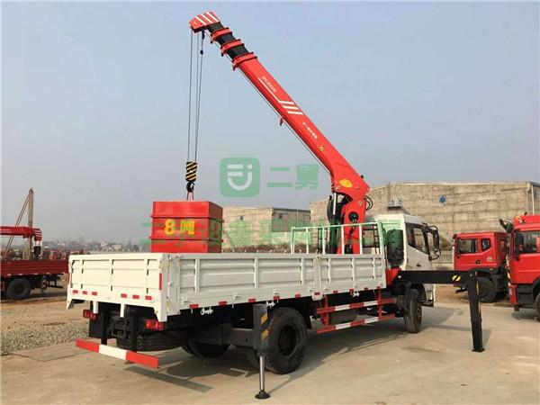 出售二手的九成新的徐工、東風隨車吊
