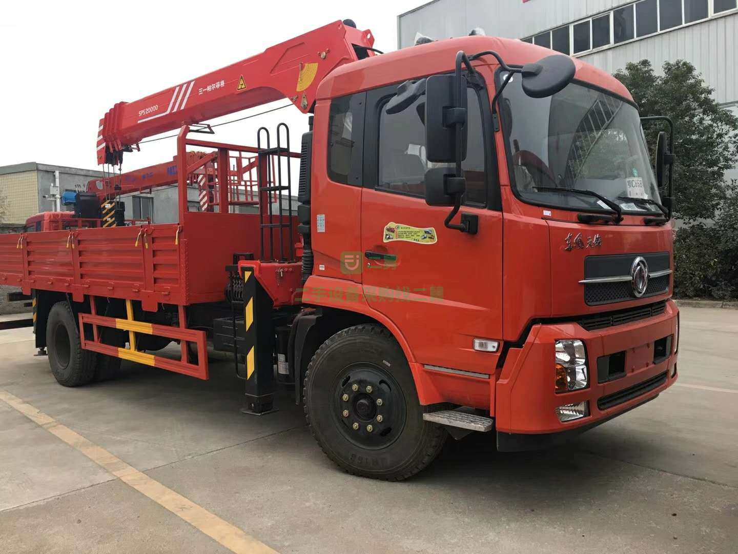 出售二手的九成新的徐工、東風隨車吊
