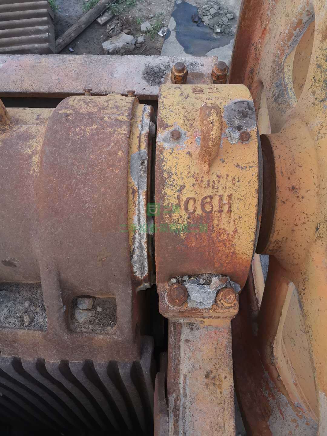 出售600/900破碎機(jī)，帶電機(jī)6.8萬