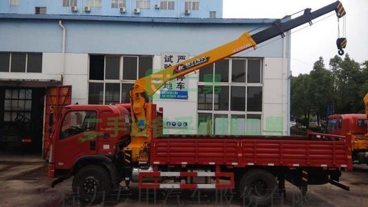 出售二手的九成新的徐工、東風隨車吊