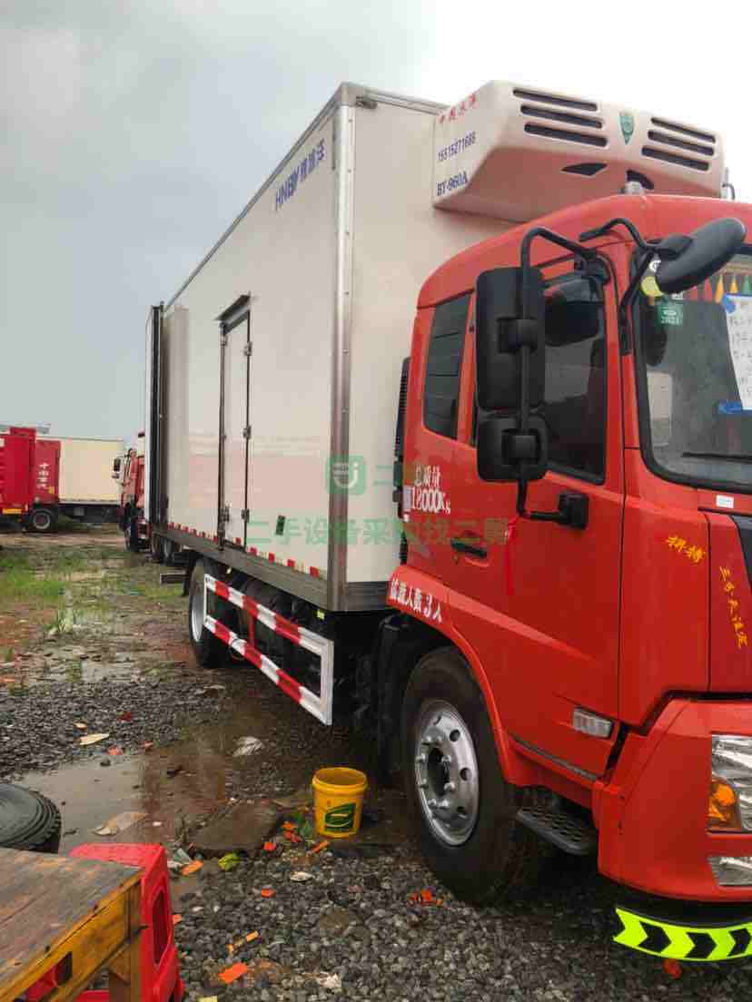 出售二手的九成新的東風天錦210馬力冷藏車