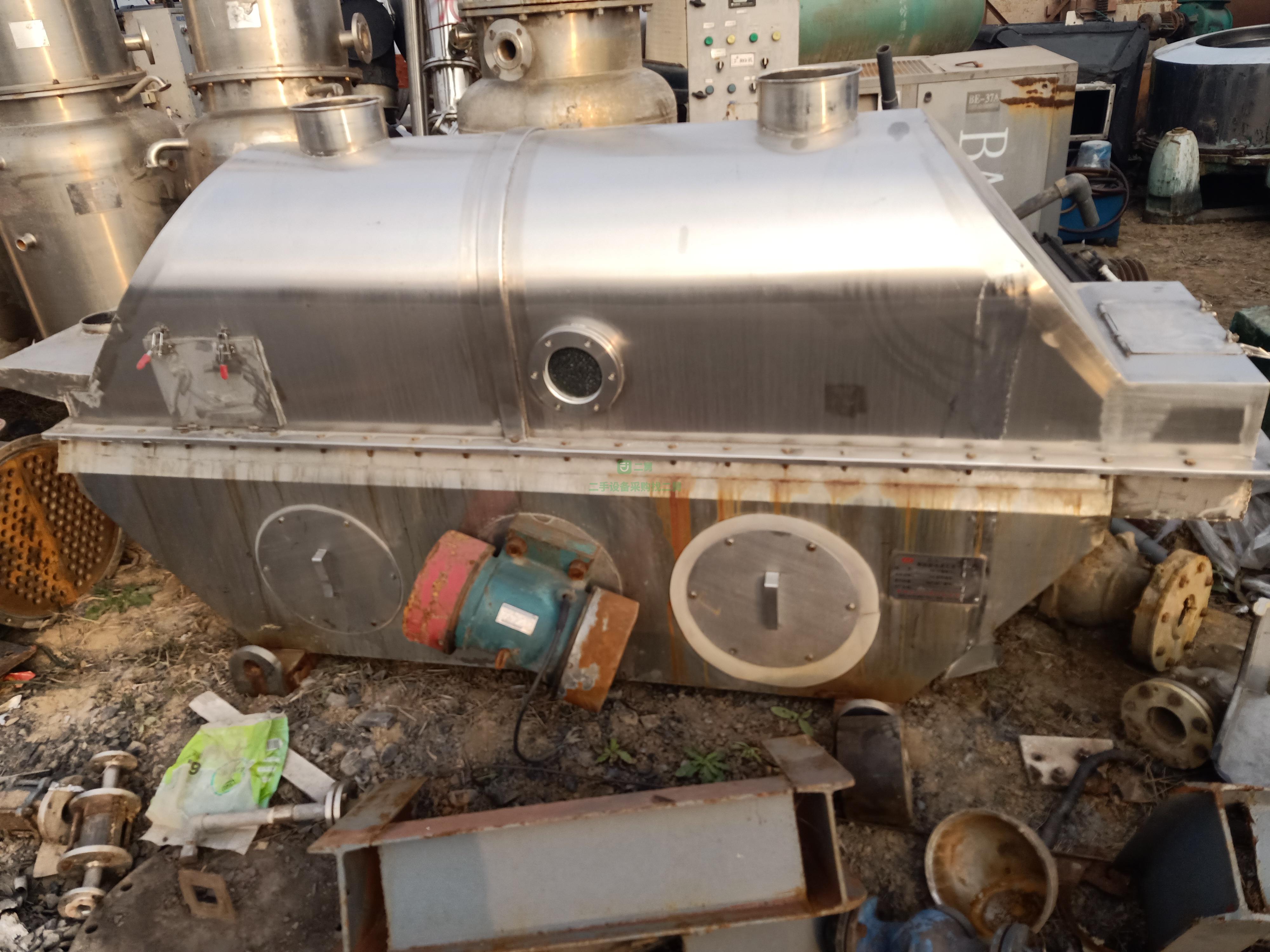 出售二手的小型化工廠內3臺60平方盤式干燥機