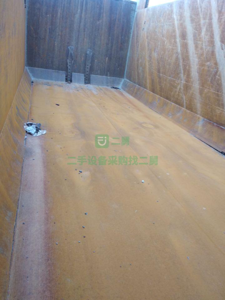 出售二手的九成新的380馬力德龍F3000土方車