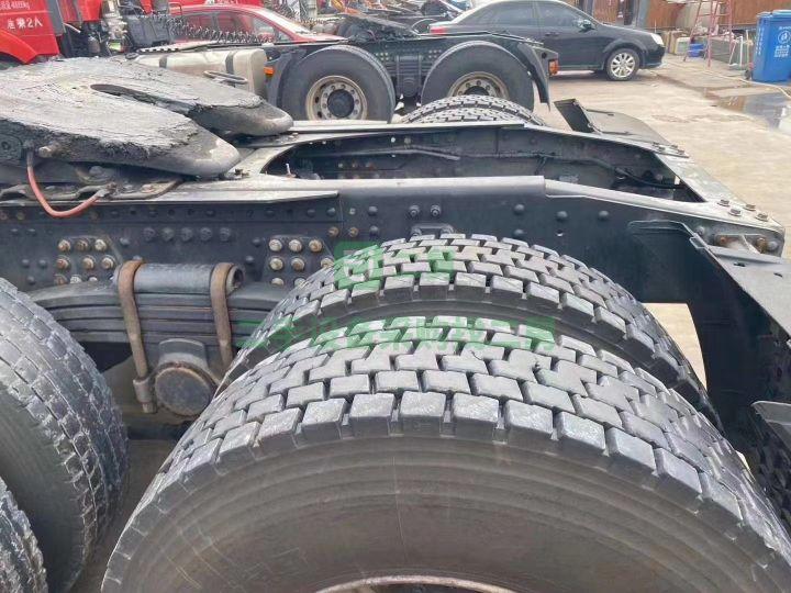 急售2018年的精品一汽解放J6P牽引車420馬力北方版