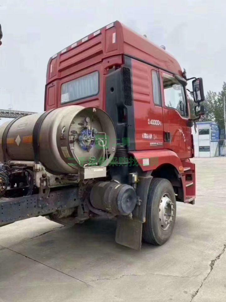 急售公司扣押車LNG德龍M3000燃氣牽引車