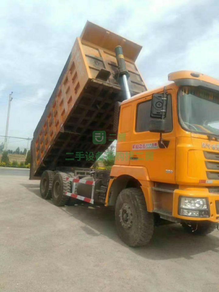 出售二手的七成新的德龍F3000土方車380馬力