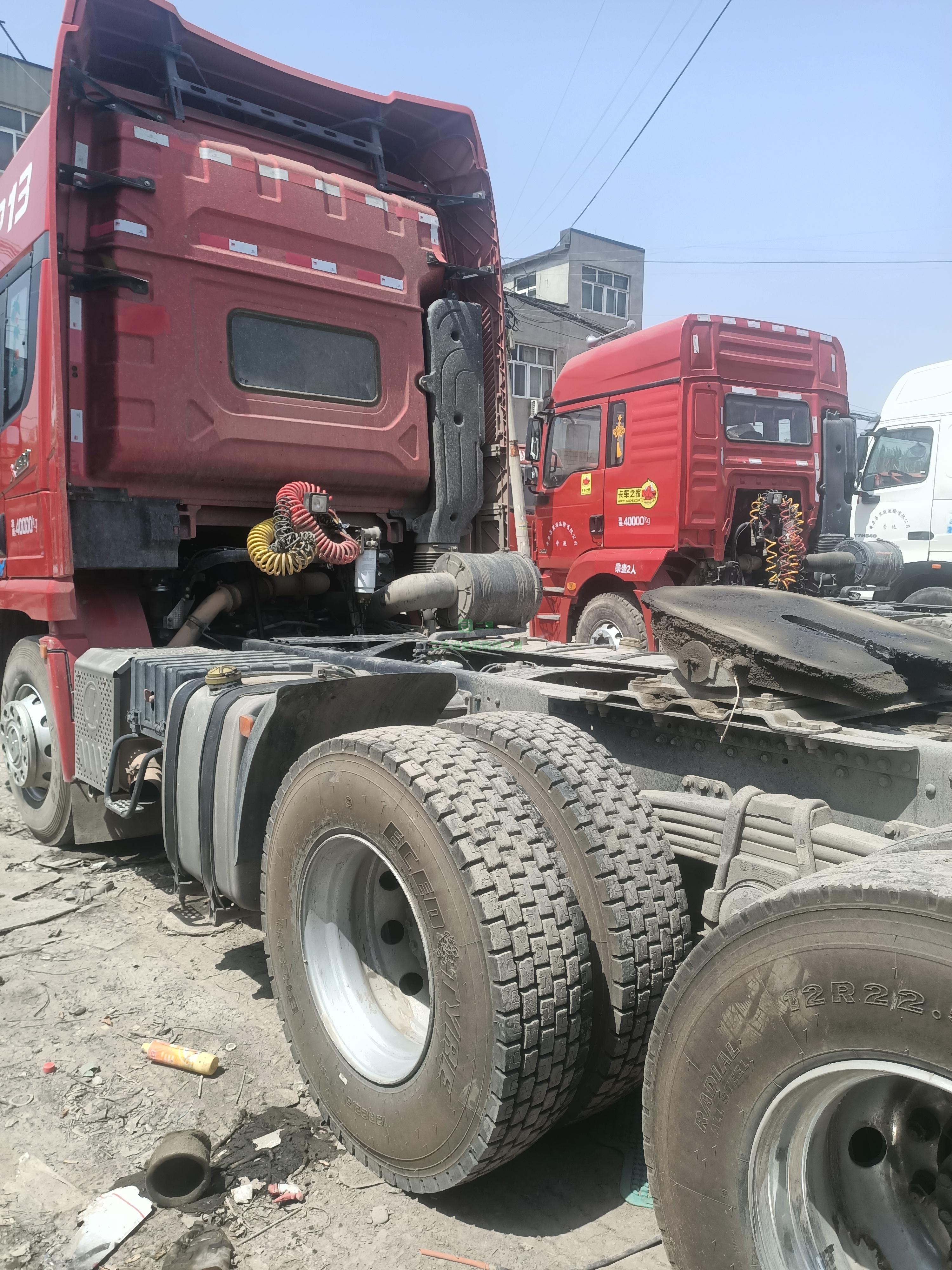 低價出售一臺國五排放陜汽德龍x3000牽引車