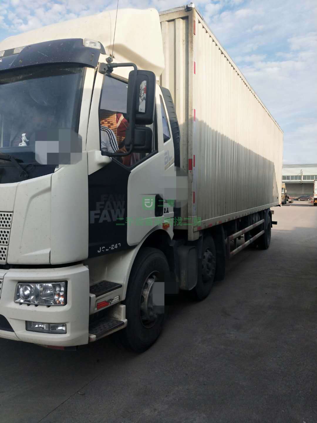 2臺(tái)2臺(tái)國(guó)五排放運(yùn)輸車出售，2年整交強(qiáng)險(xiǎn)勾六2400馬力