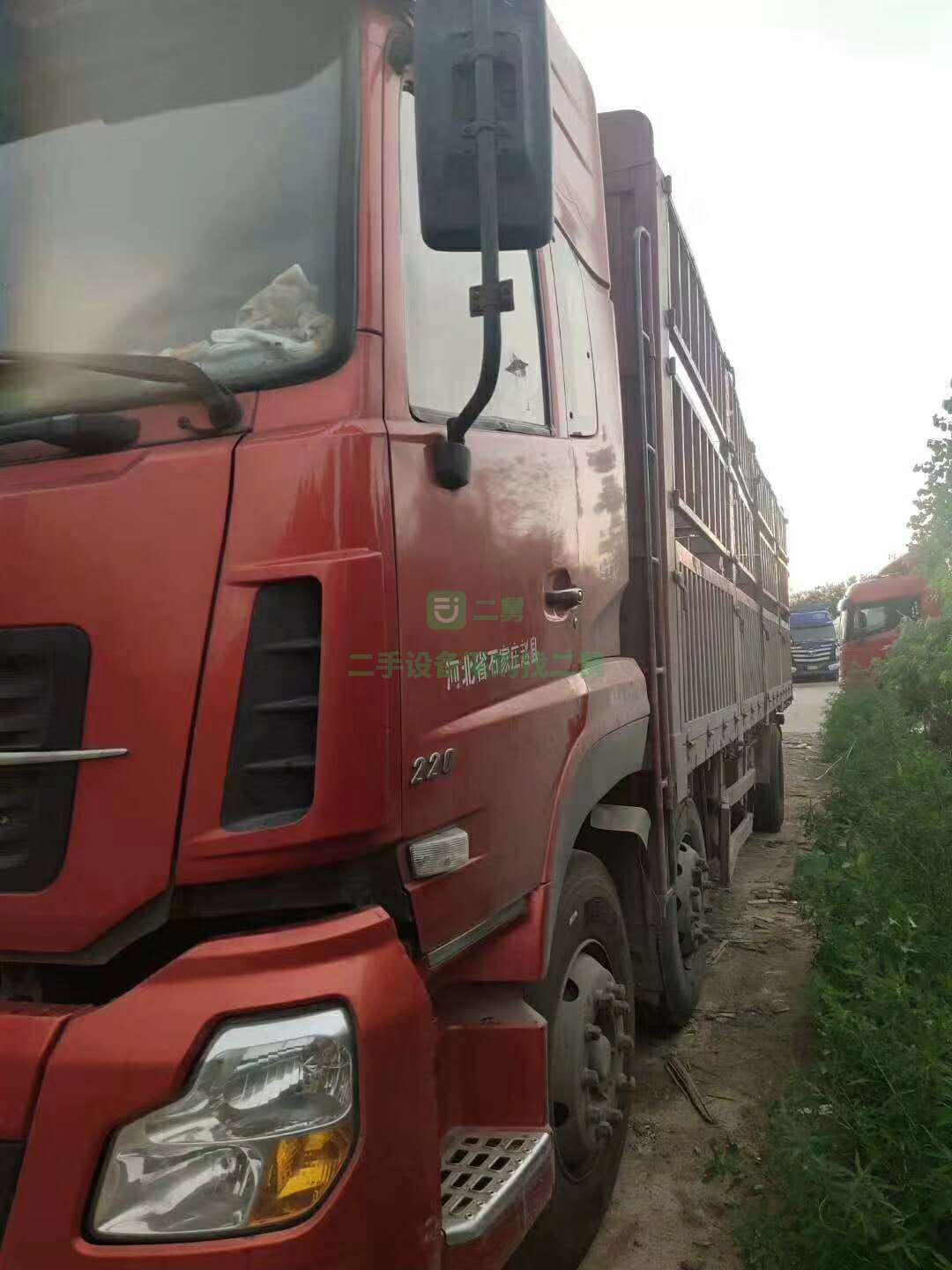 出售16年6月天龍220前四后四9.6米大保險(xiǎn)貨車